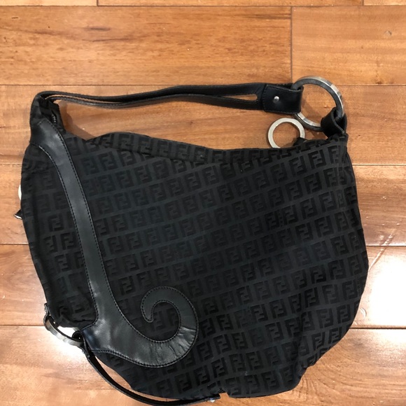 Fendi Handbags - Fendi shoulder bag Fendi Handbags - Fendi shoulder bag